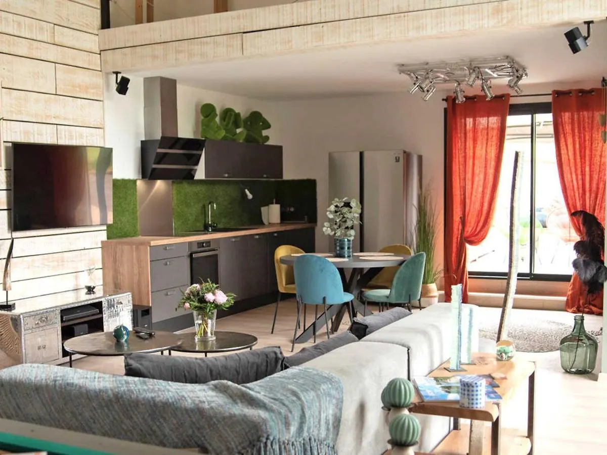 Loft Cosy Avec Piscine Et Spa, A 10 Min De Vichy, Proche Golf Et Nature - Fr-1-489-337 Cognat-Lyonne Holiday home