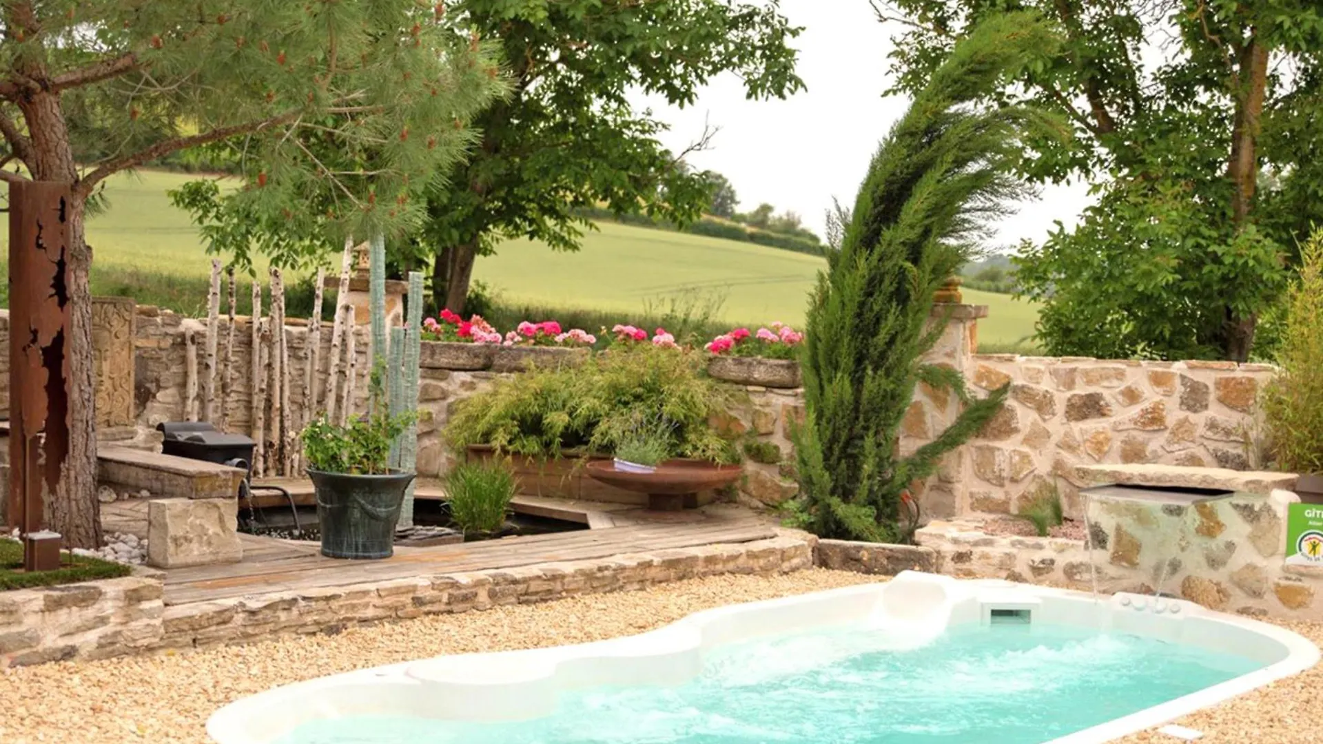 Loft Cosy Avec Piscine Et Spa, A 10 Min De Vichy, Proche Golf Et Nature - Fr-1-489-337 Cognat-Lyonne Holiday home
